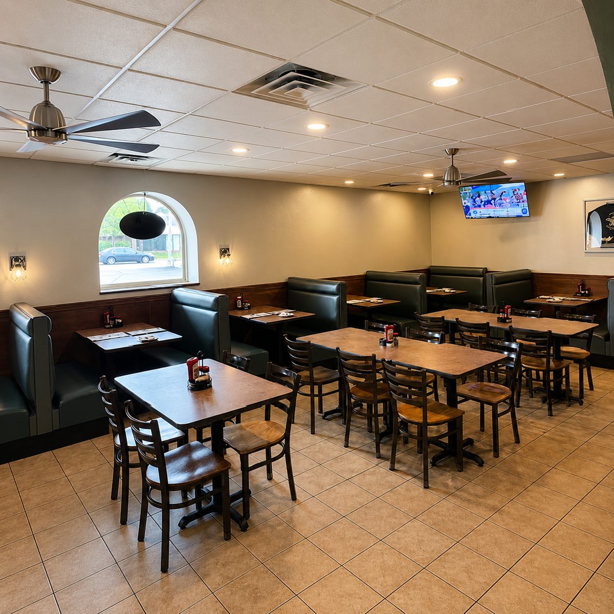 Longo's Pizza – Mentor Ave, Mentor, OH